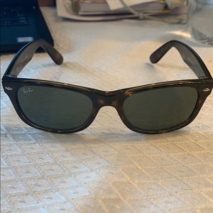 Ray-Ban Sunglasses ‘New Wayfarer Classic’